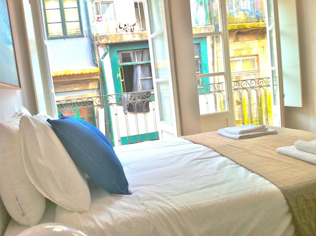 Historical Porto Apartment Room photo